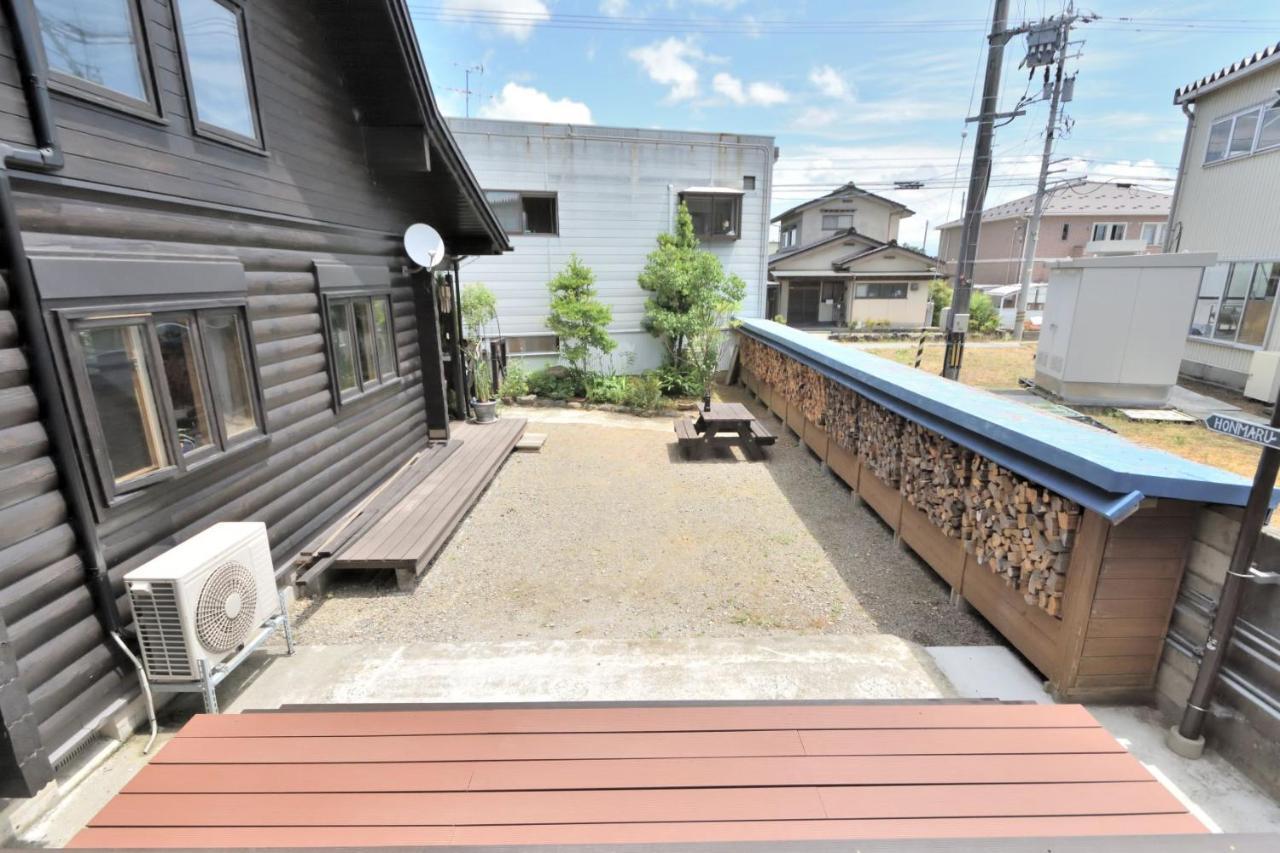 Carrefour Guesthouse カルフール ゲストハウス Toyama Bagian luar foto
