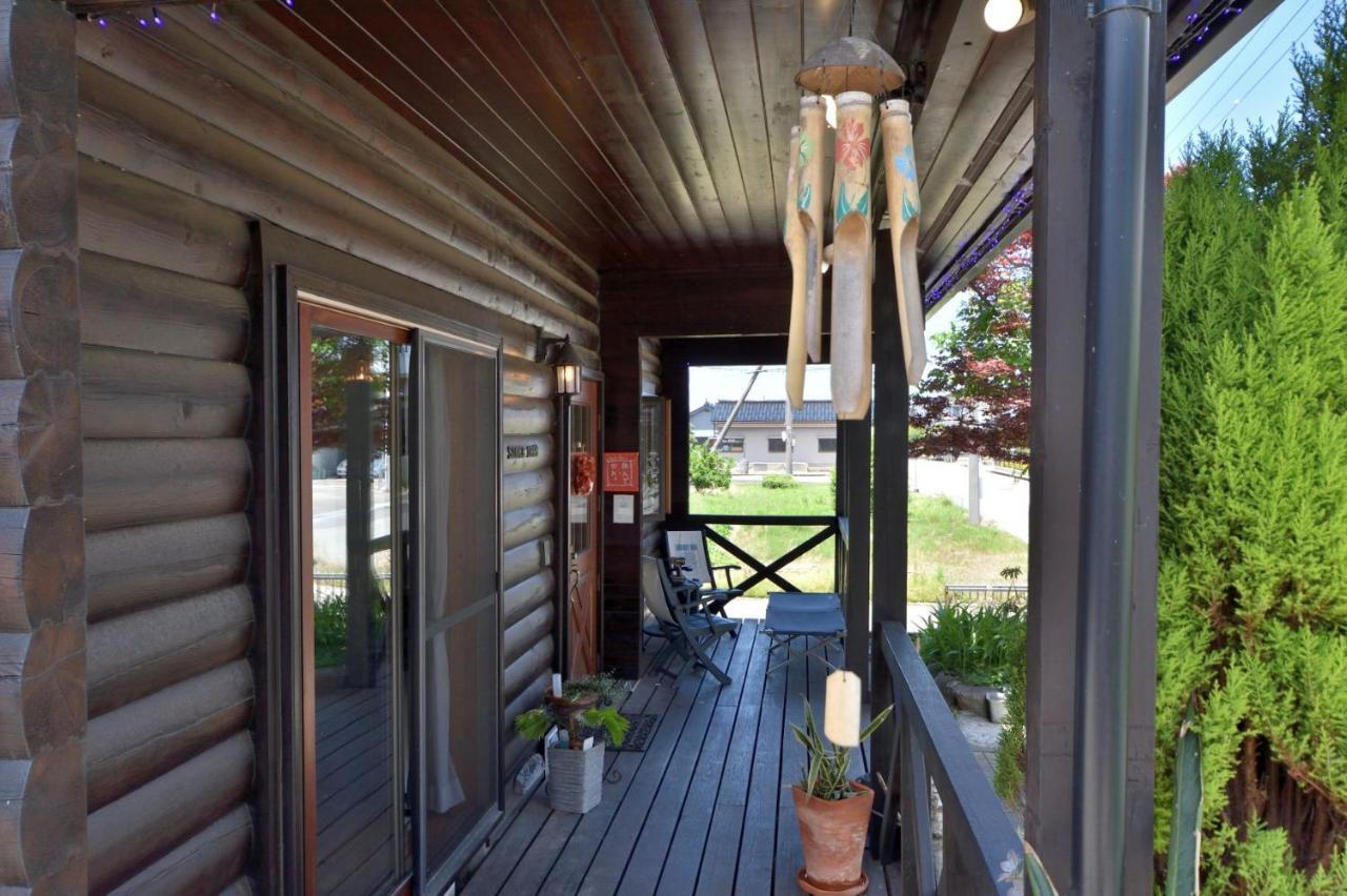 Carrefour Guesthouse カルフール ゲストハウス Toyama Bagian luar foto