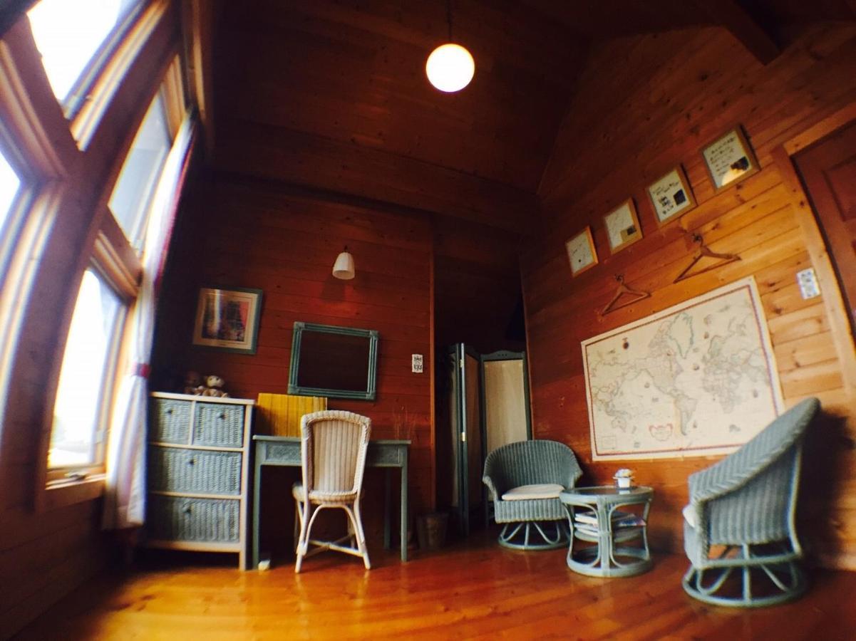Carrefour Guesthouse カルフール ゲストハウス Toyama Bagian luar foto